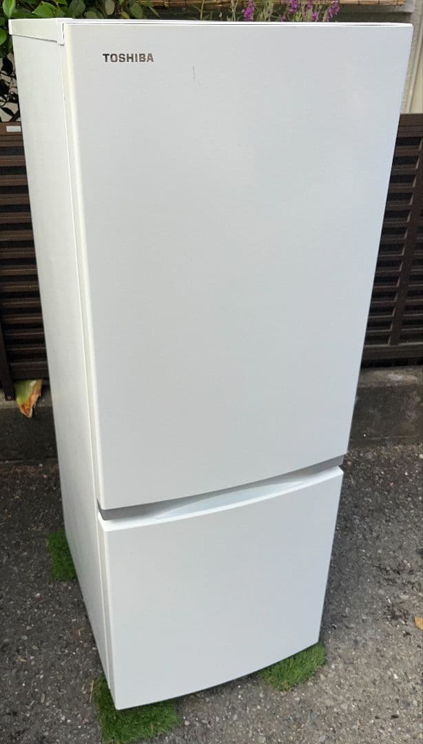 東芝冷凍冷蔵庫　153L 省エネ設計LED照明 自動霜取り機能付き　2019年製