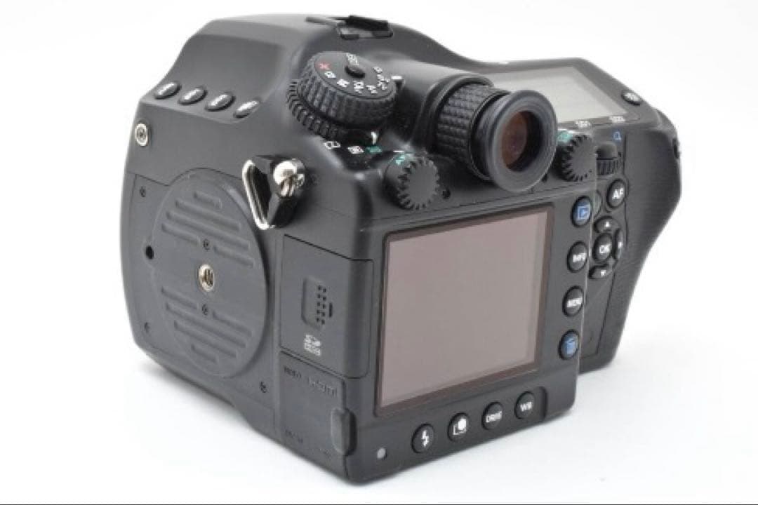 ラ*ロ様 コダックCCD搭載の中判645デジタル PENTAX 645D 本体の