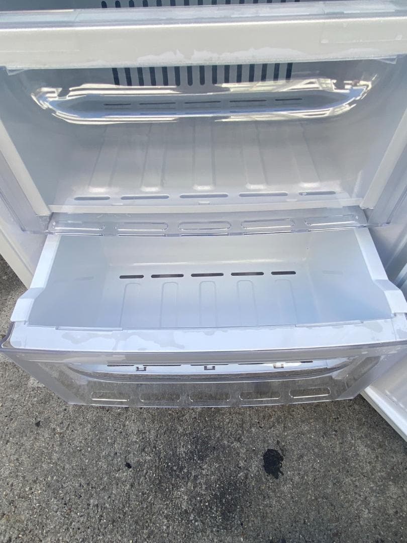 A593♠️三菱 冷凍庫 フリーザー 121L スリムタイプ【MF-U12H-W