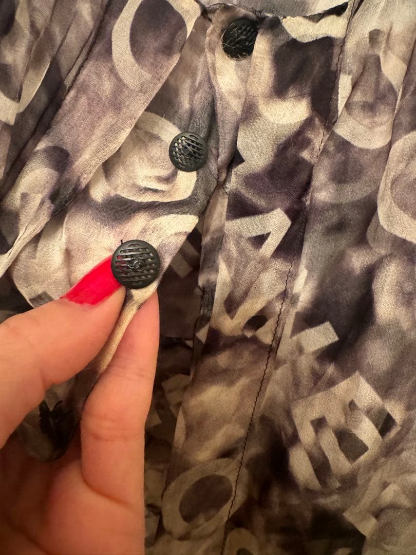 シャネル　シルクロゴストール付きキャミソール