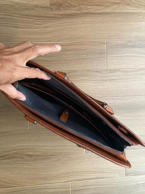 柏餅【状態良し】SLOW / スロー ビジネスバッグ 本革/レザー