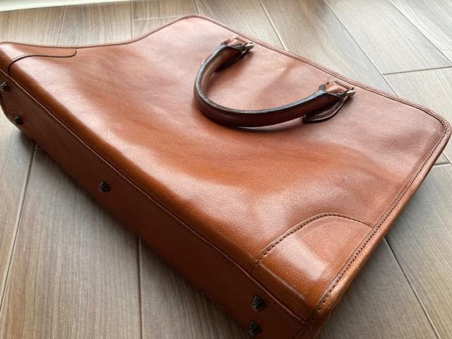 柏餅【状態良し】SLOW / スロー ビジネスバッグ 本革/レザー