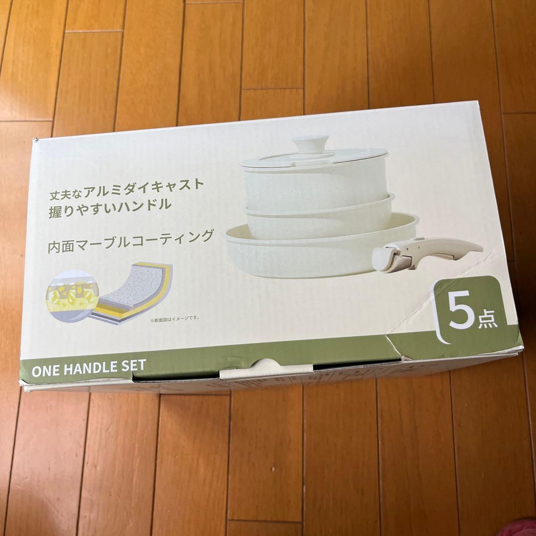 ★新品未使用★カローテ鍋フライパン5点セット白マーブルコートIH対応着脱ハンドル