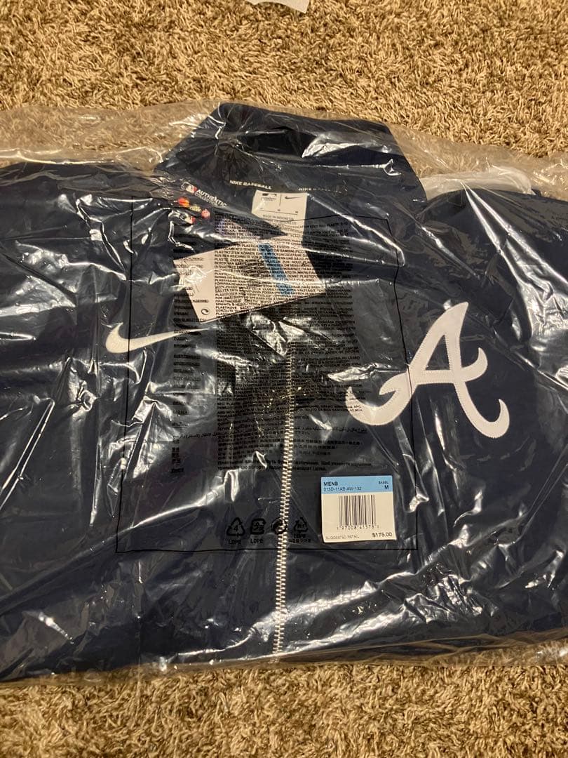 浪*夏様 【新品 未開封】Nike アトランタ ブレーブス ジャケット ネイビー