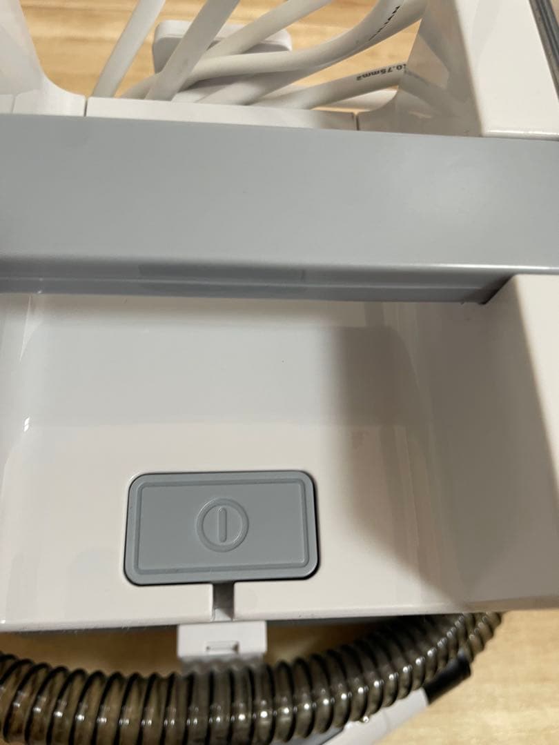 美品アイリスオーヤマ 布製品洗浄クリーナー RNS-P10-W 2024年製