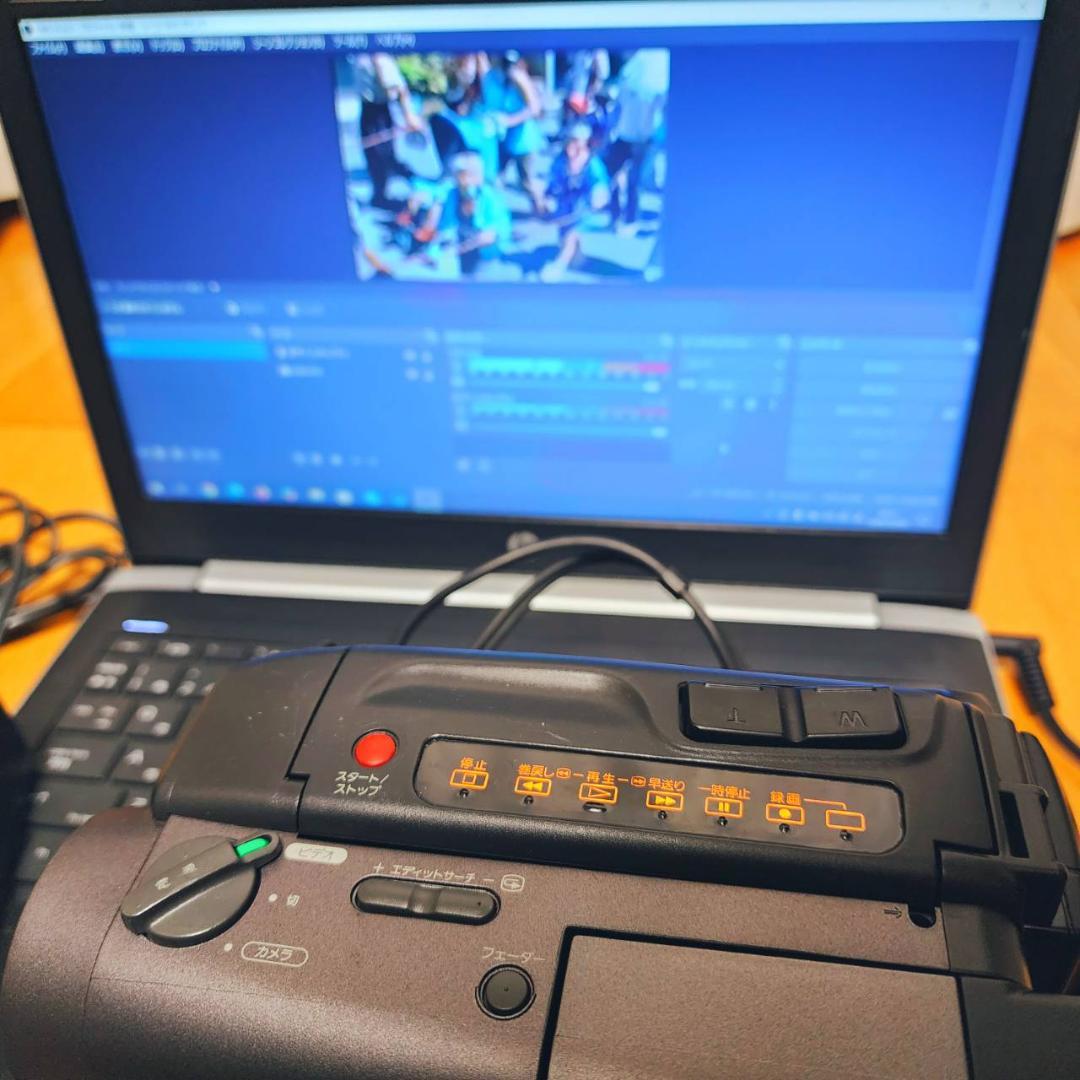 ひ*7様 【動作確認済】SONY 高画質 Video8 ビデオカメラ CCD-T