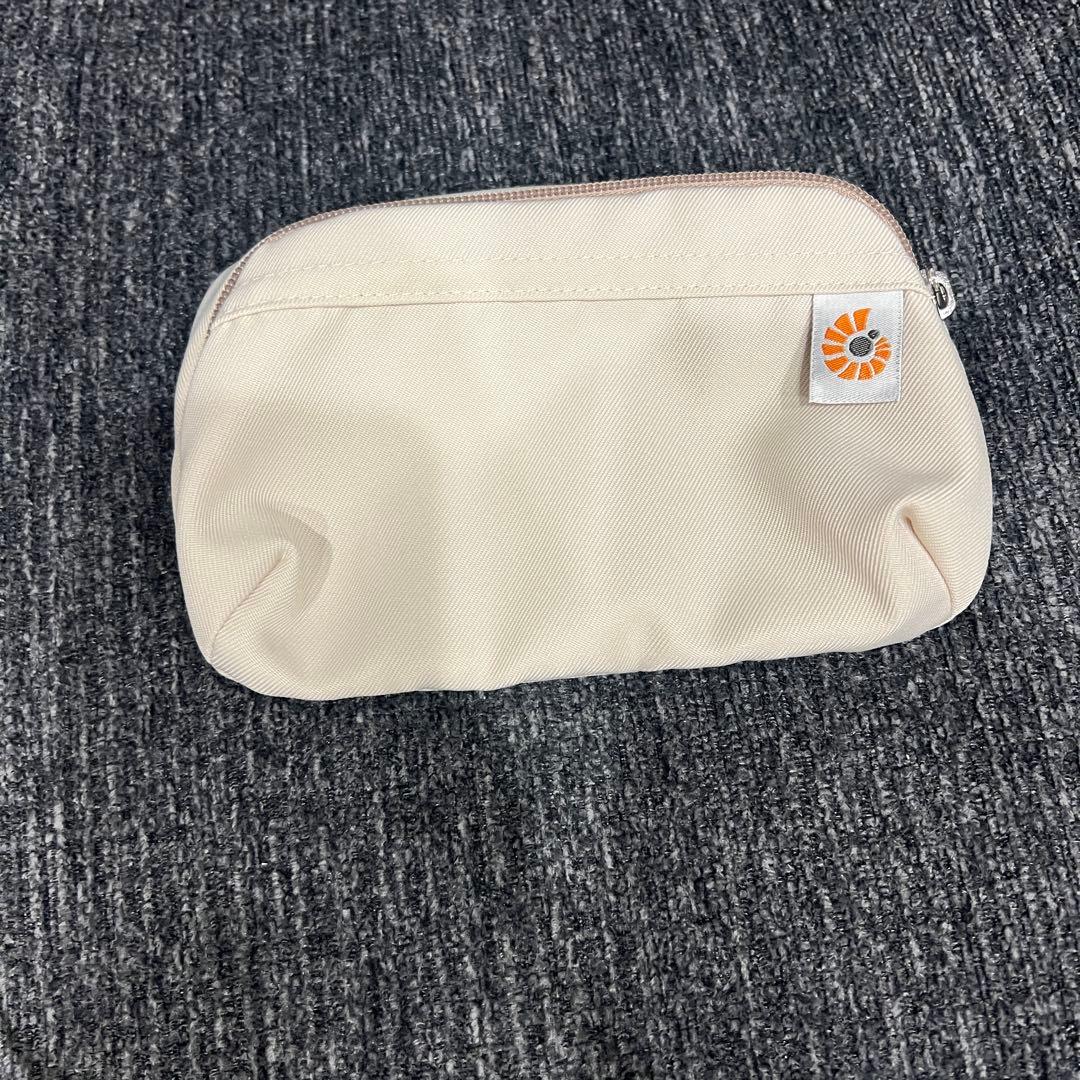 【未使用・新品】　ergobaby ベージュ抱っこひも　エルゴベビー