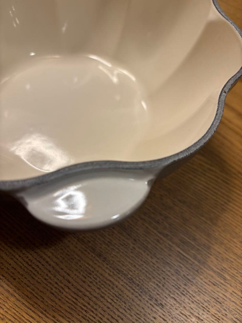 Le Creuset カボチャ型鍋 ナツメグ