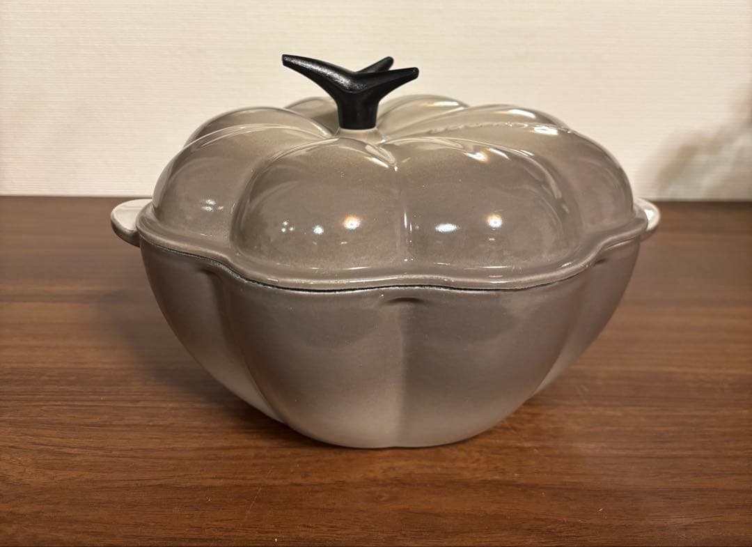Le Creuset カボチャ型鍋 ナツメグ