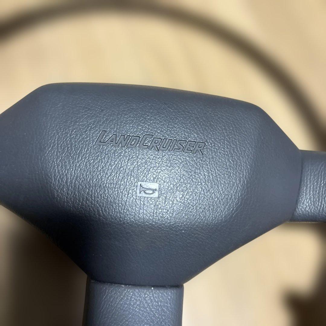 トヨタ　ランドクルーザー70 hzj77 純正ステアリング