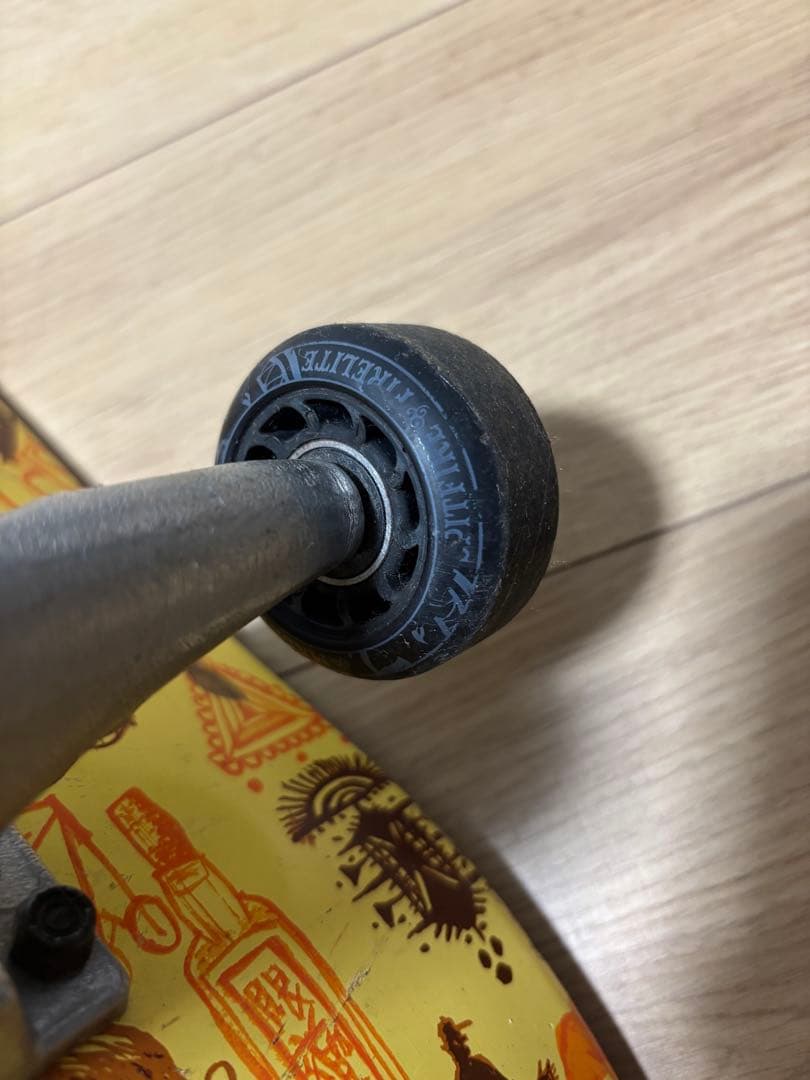 KROOKED スケートボード イラスト入り