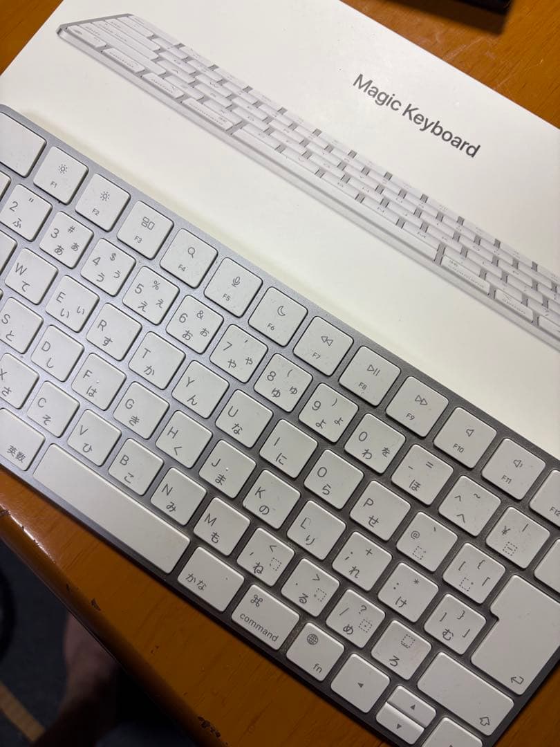 【バッテリー95%】MacBook Air M2 / 純正キーボードおまけ