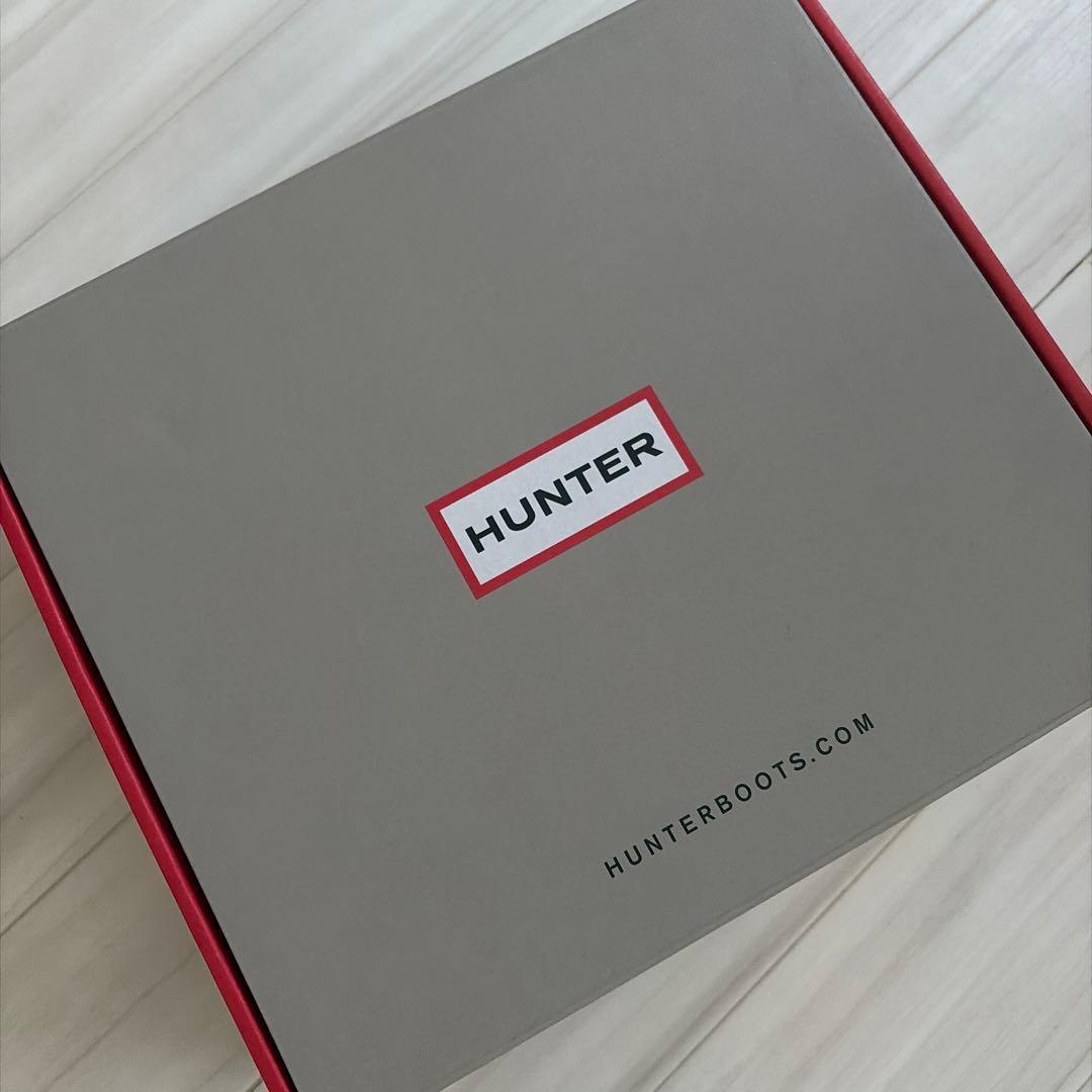 大特価　新品HUNTER スノーブーツ ショート (24cm) クリーム色　防寒