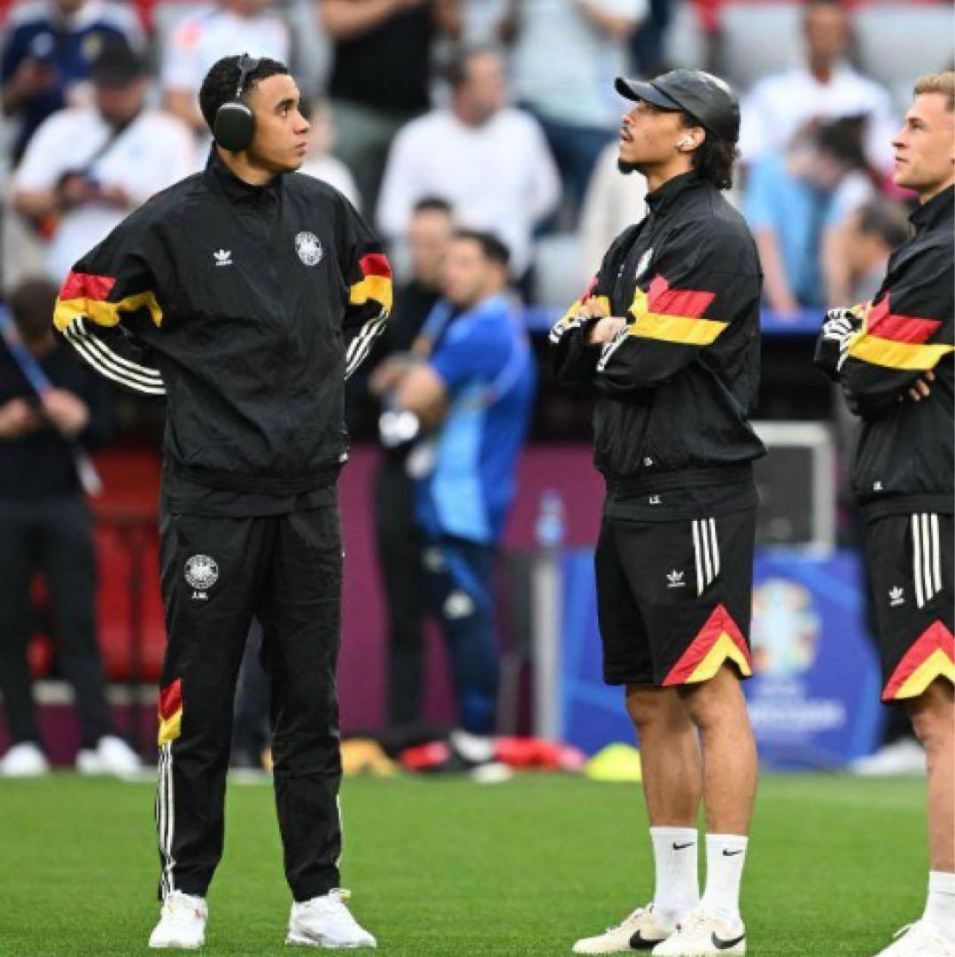 adidas ドイツ代表 トラックジャケット ナイロンジャケット Mサイズ