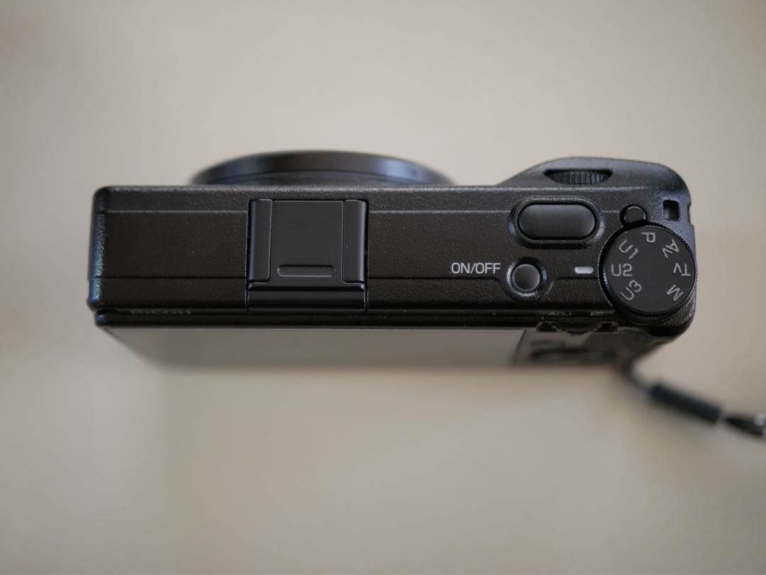 【ショット数8500程度】RICOH GR3【美品】オマケつき