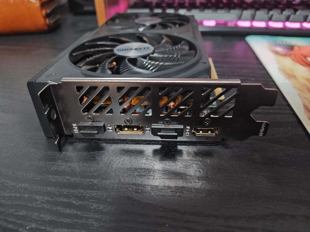 GIGABYTE RTX 4060 Ti 16GB 動作確認済み