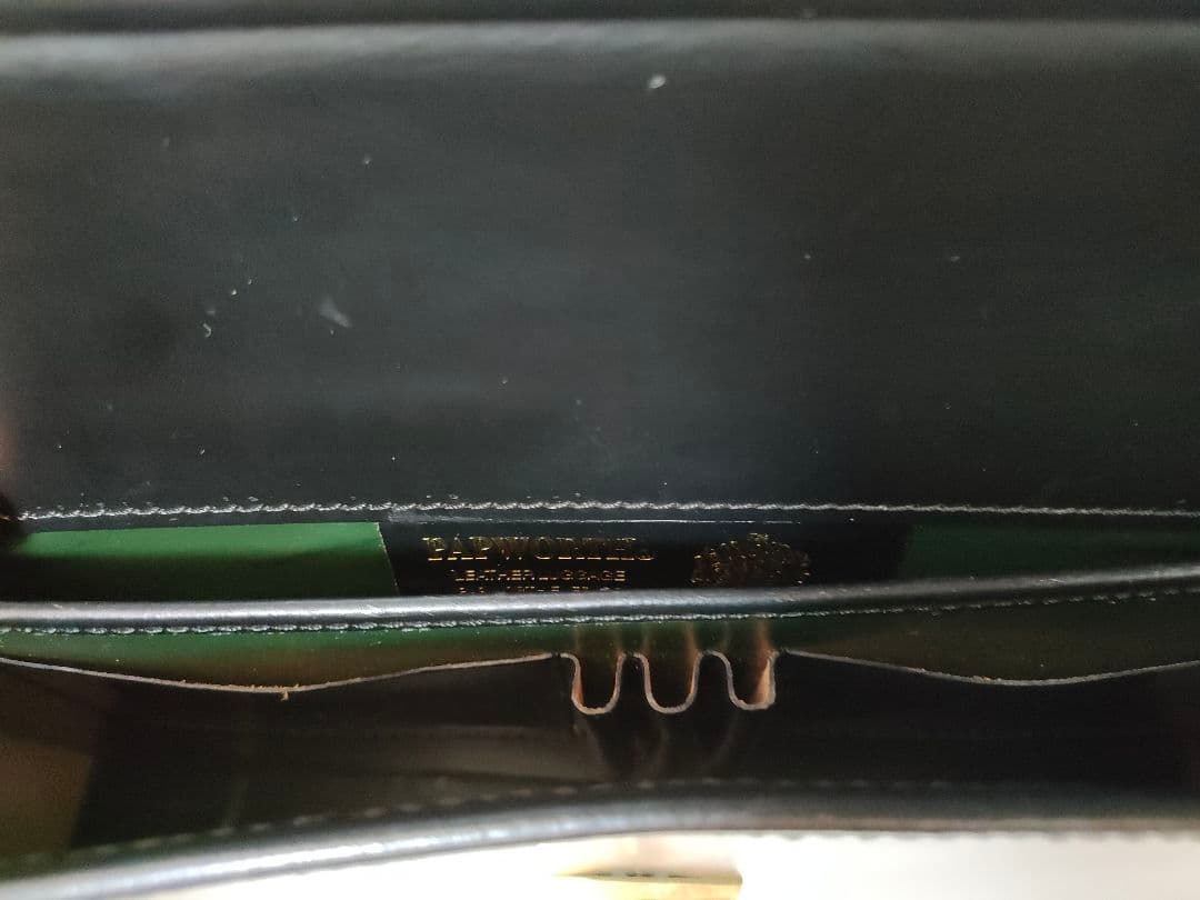 PAPWORTHパップワース　レザーバッグ　ビジネス　ブラック