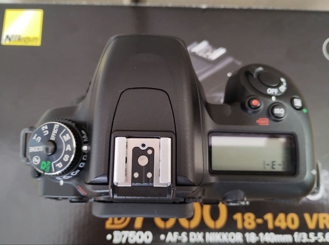 Nikon D7500 デジタル一眼レフカメラ ボディ