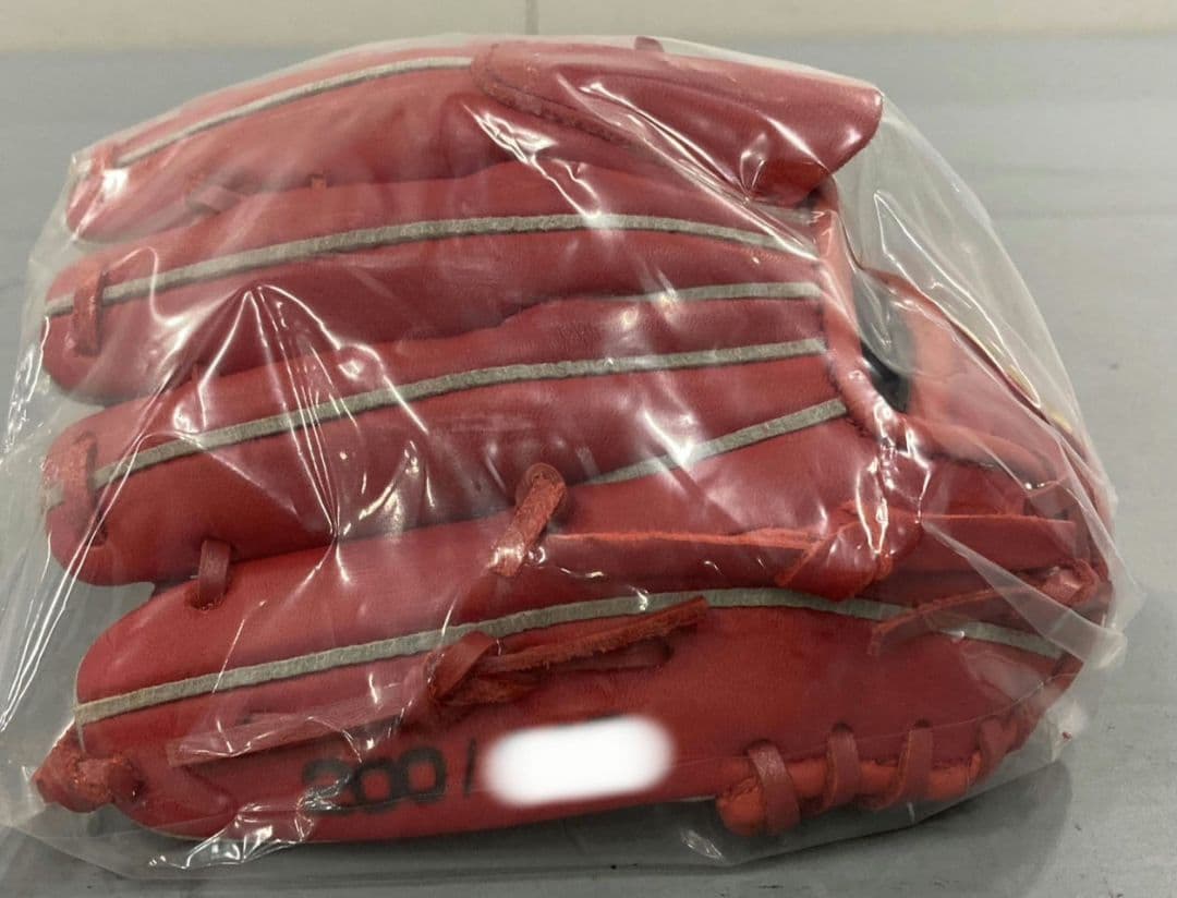 カープ 15 黒田博樹 日米通算200勝達成記念 ミニグローブ 限定200個