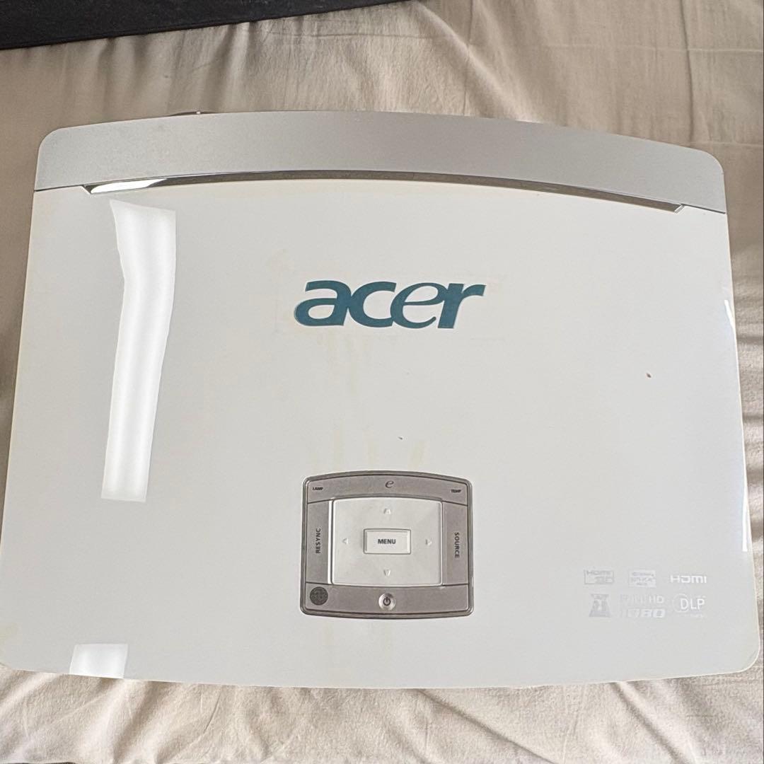 ⚪️acer プロジェクター 本体 希少
