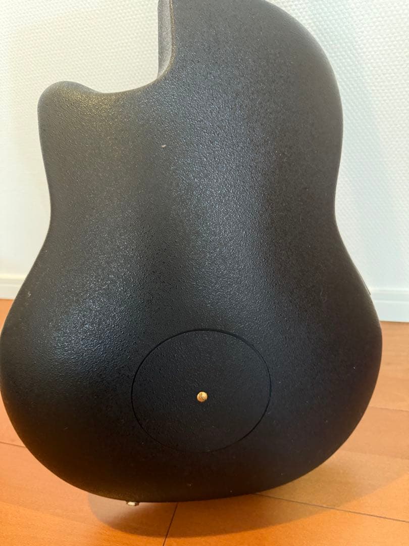 Ovation Celebrity Deluxe CC257 ハードケース付き