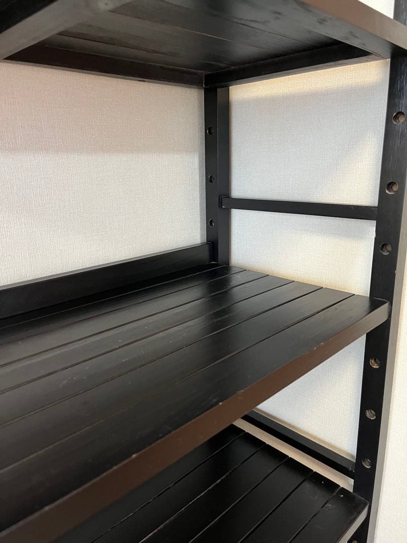 黒の5段木製ラック