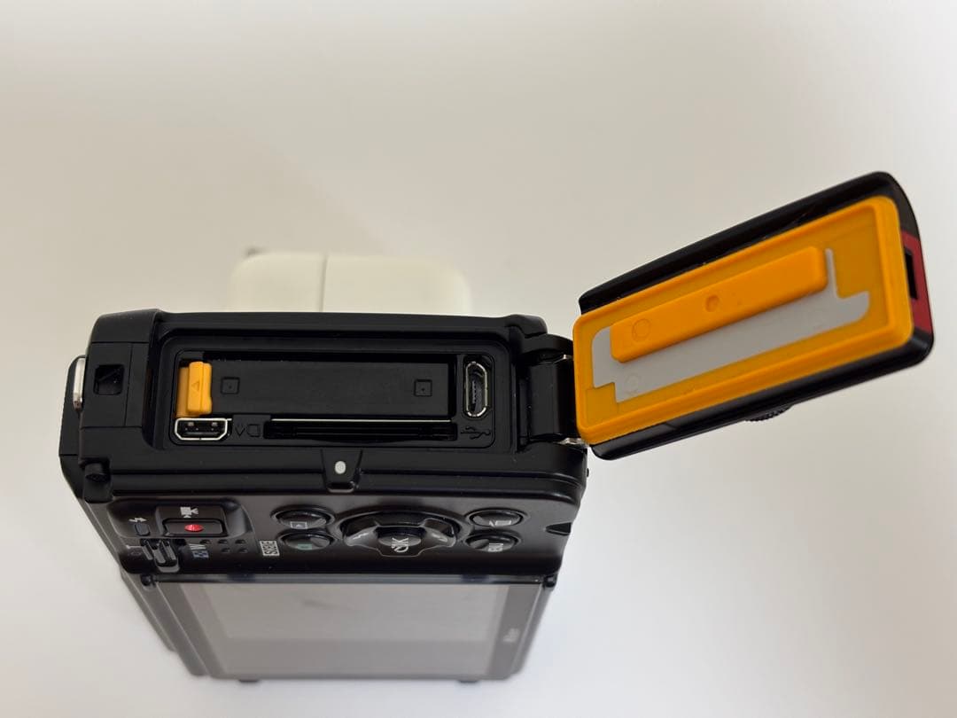 【美品】Nikon COOLPIX 防水デジタルカメラ クールピクスW300