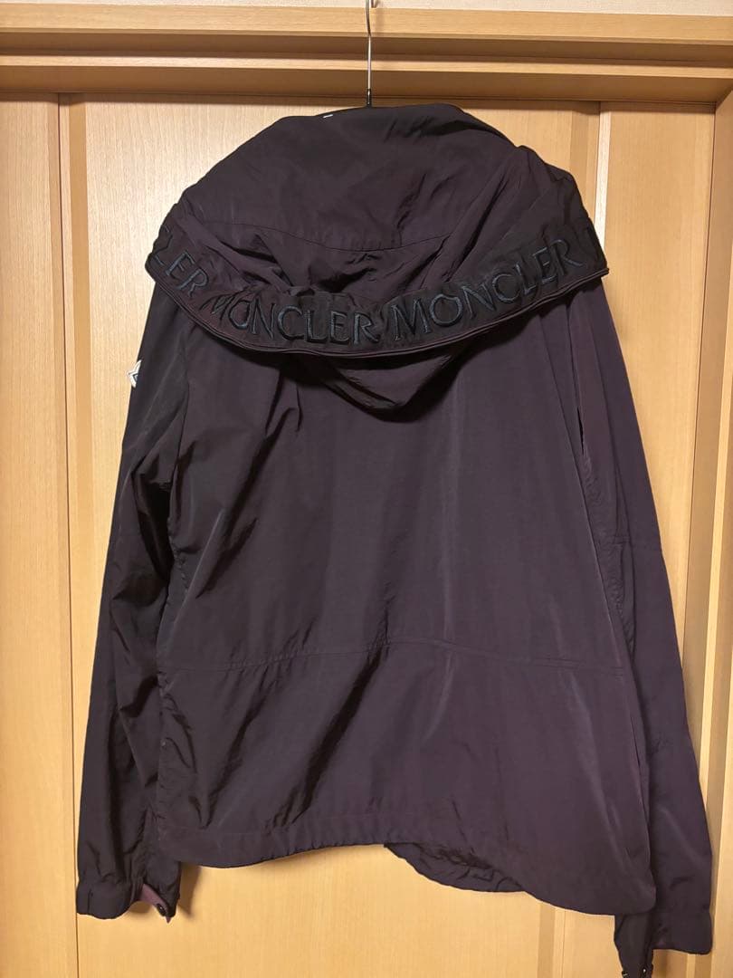 MONCLER ナイロンジャケット　ブラックネイビー系