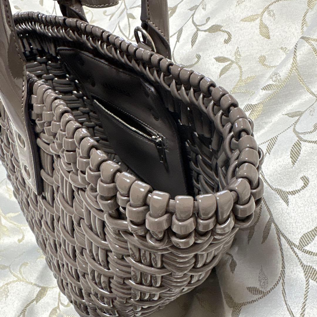 ⭐︎極美品⭐︎バレンシアガ エナメル ビストロバスケットバッグXS