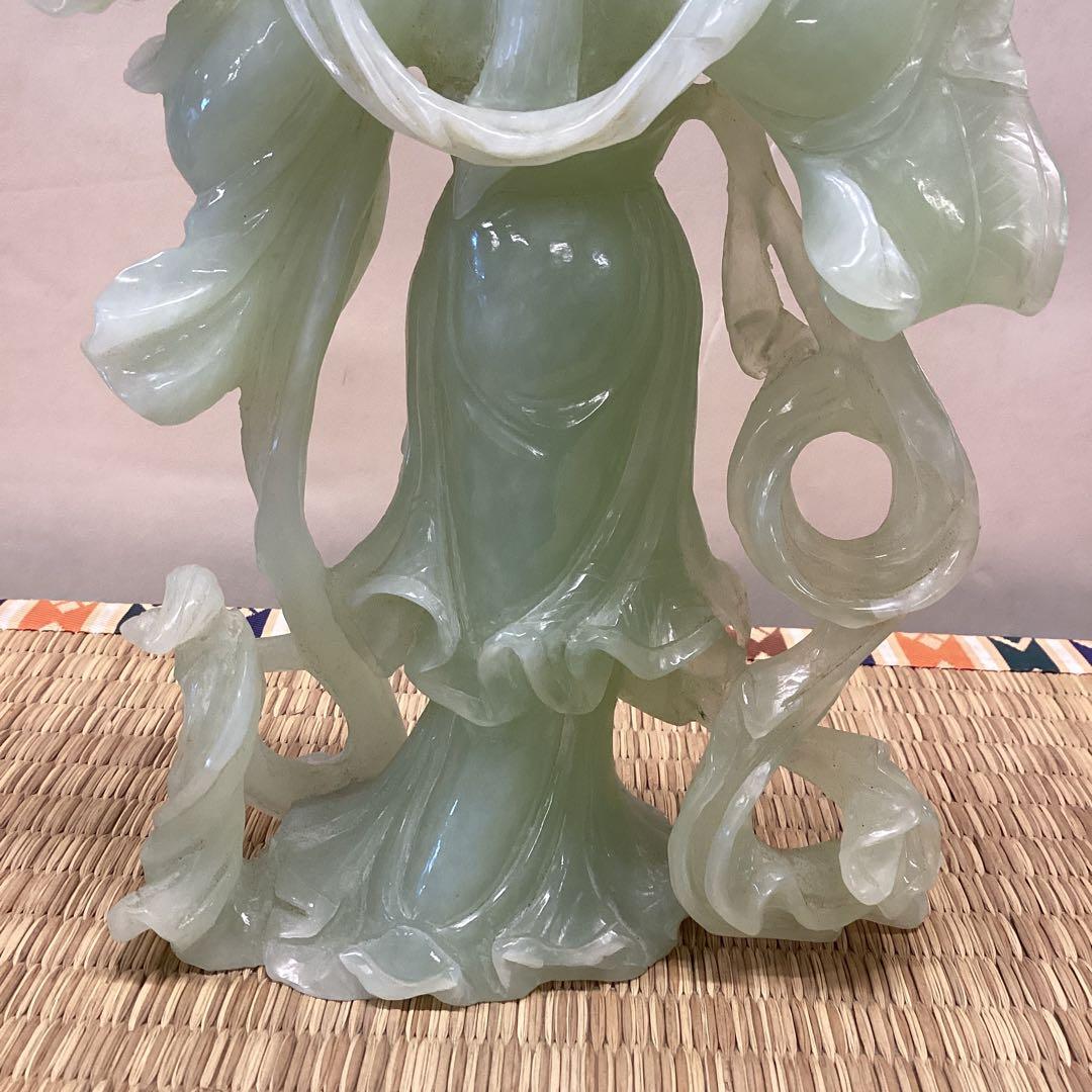 翡翠製女性像 約15cm