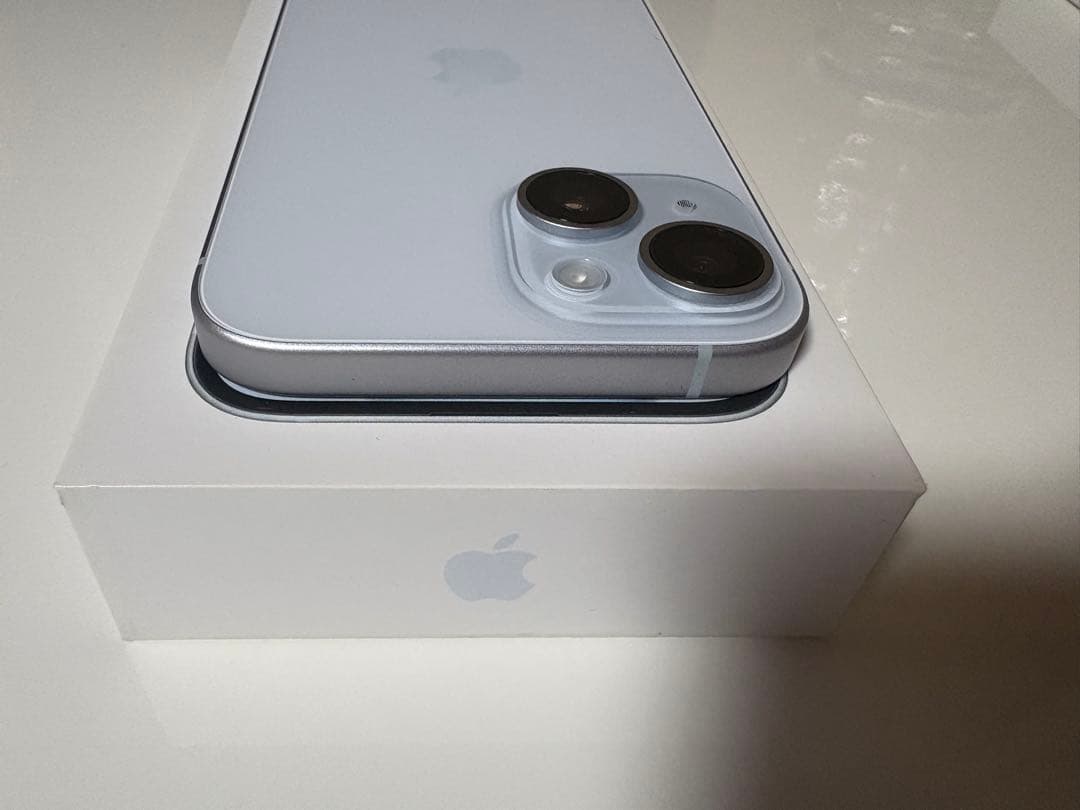 Apple iPhone 15 128GB ブルー