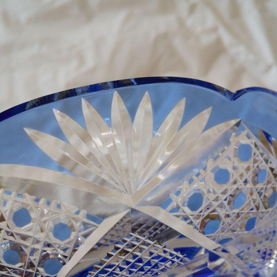 カメイガラス 藍被薩摩切子皿 菱宝