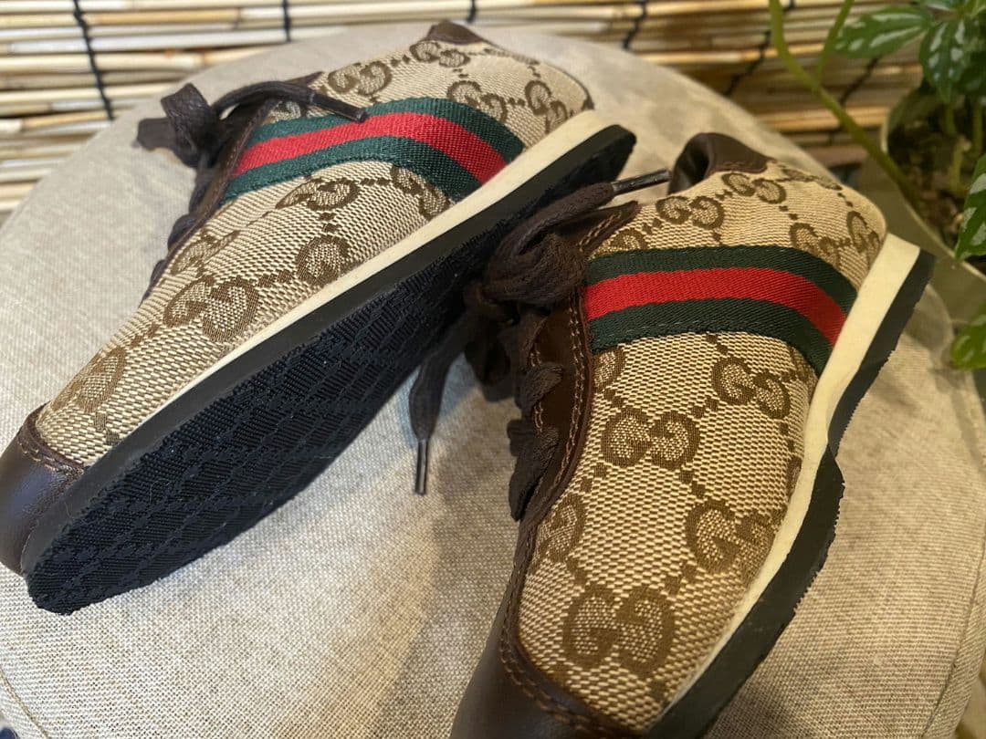 GUCCI　グッチ　スニーカー　キッズスニーカー