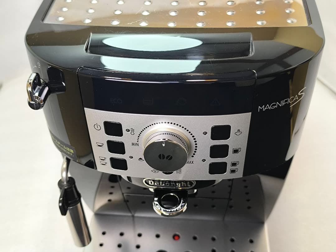デロンギ　コンパクト全自動コーヒーマシンマグニフィカS ECAM22112B　6