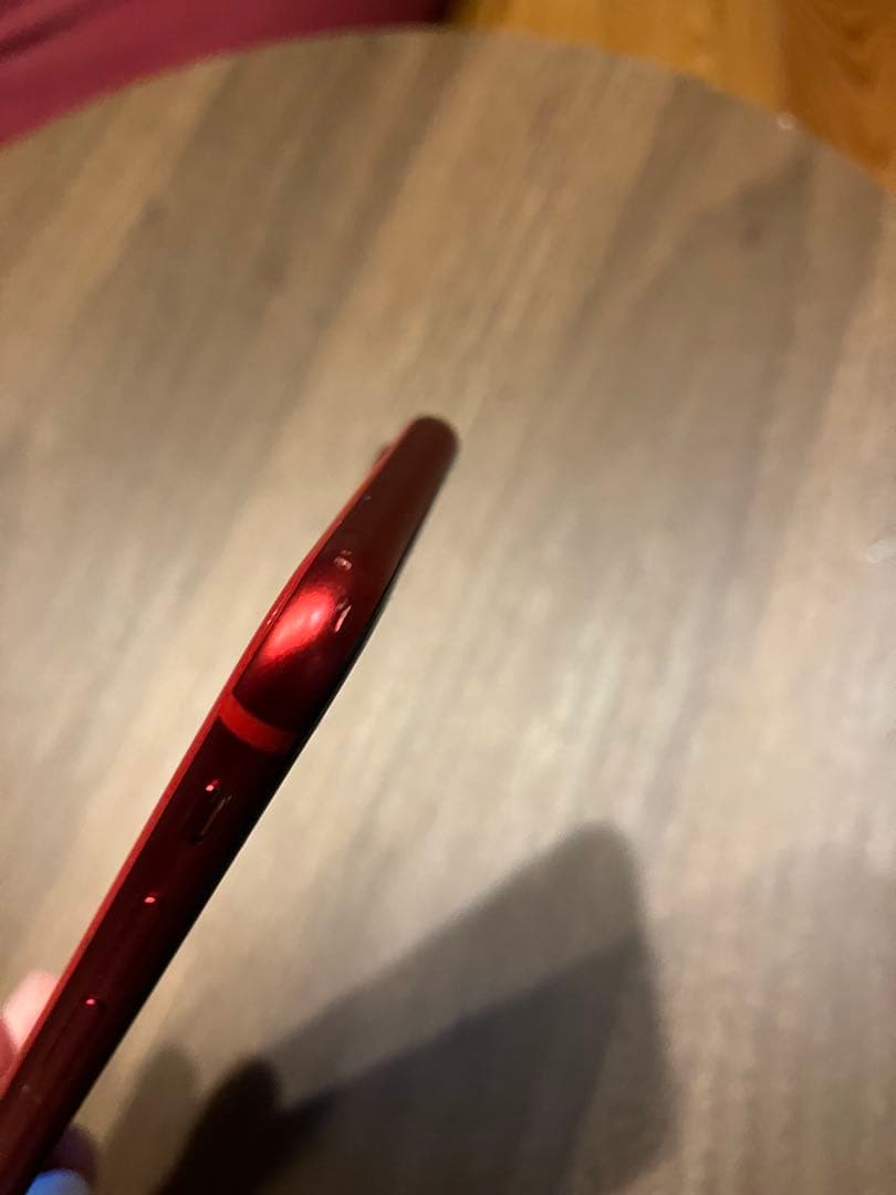 Apple iPhoneSE(第2世代) レッド　本体