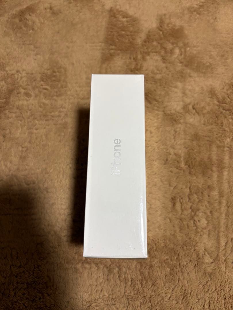 「新品未開封」Iphone 7 32GB シルバーSIMフリー