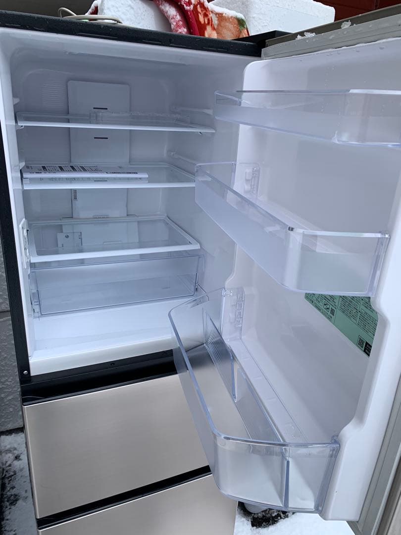 極美品HITACHI 冷蔵庫 R-27TV シルバー 3ドア 2023年製