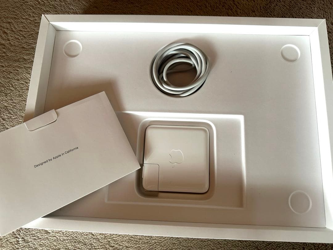 13.3インチMacBook Pro Apple M1チップ - シルバー