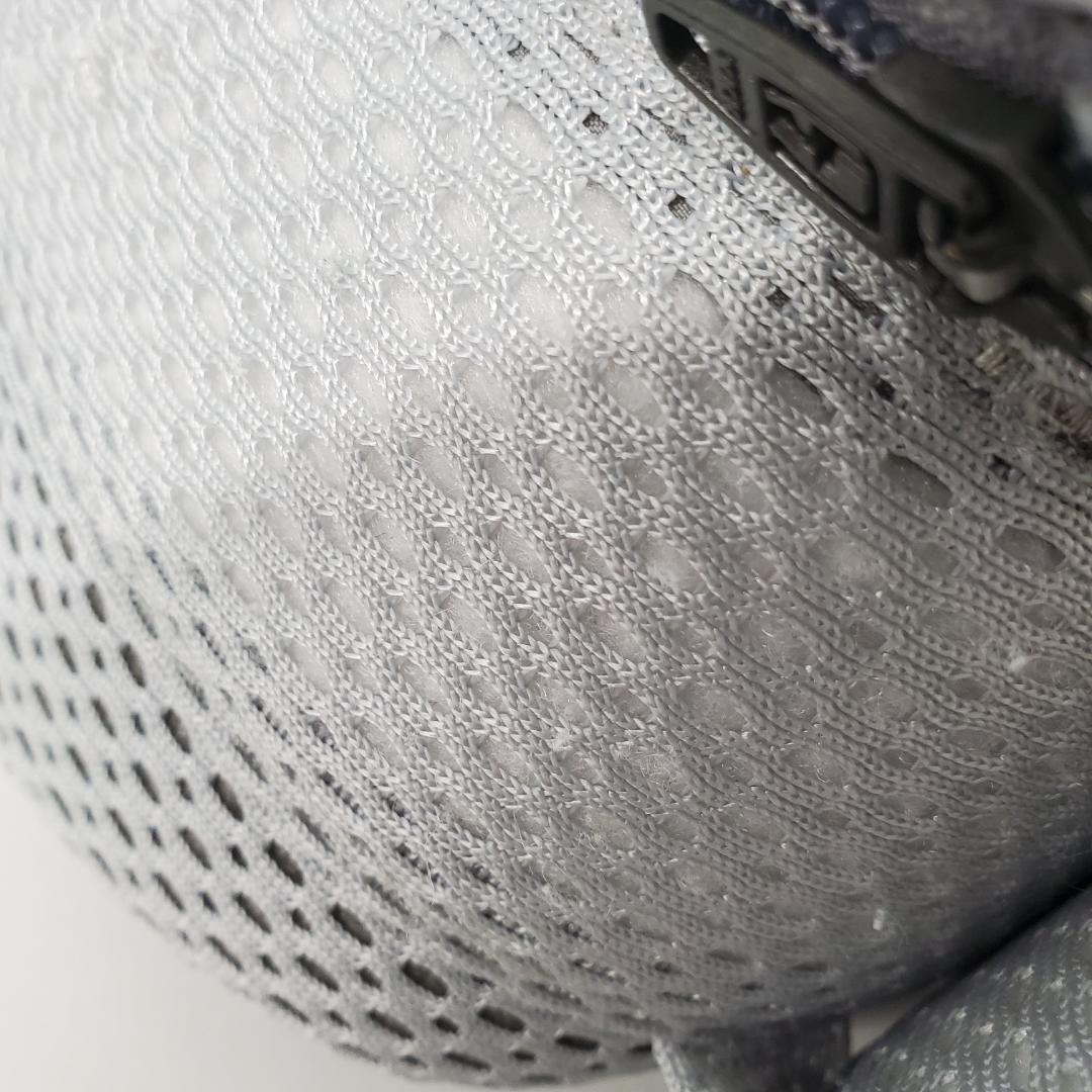 【美品】ベビービョルン　抱っこ紐　Harmony　ハーモニー