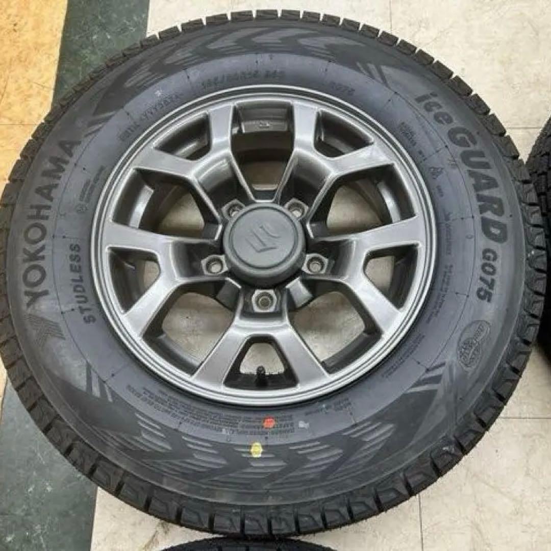 新品ラベル付未走行！ジムニーシエラ　ジムニーノマド　スタッドレスタイヤ