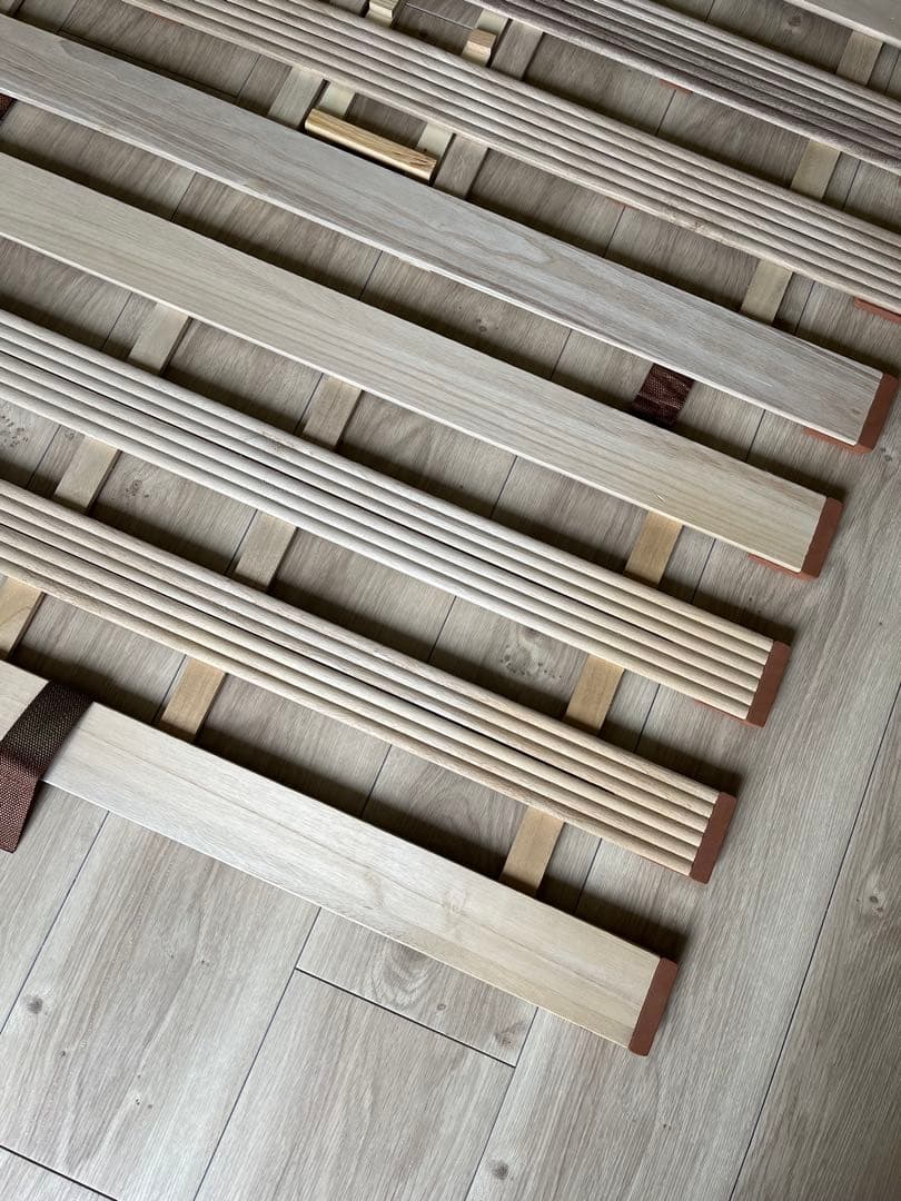 薄型軽量 桐すのこベッド 4つ折れ式