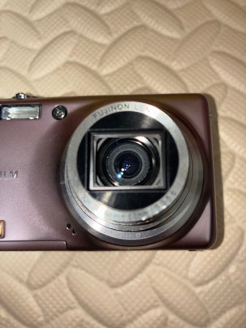 美品　fujifilm f80exr デジタルカメラ