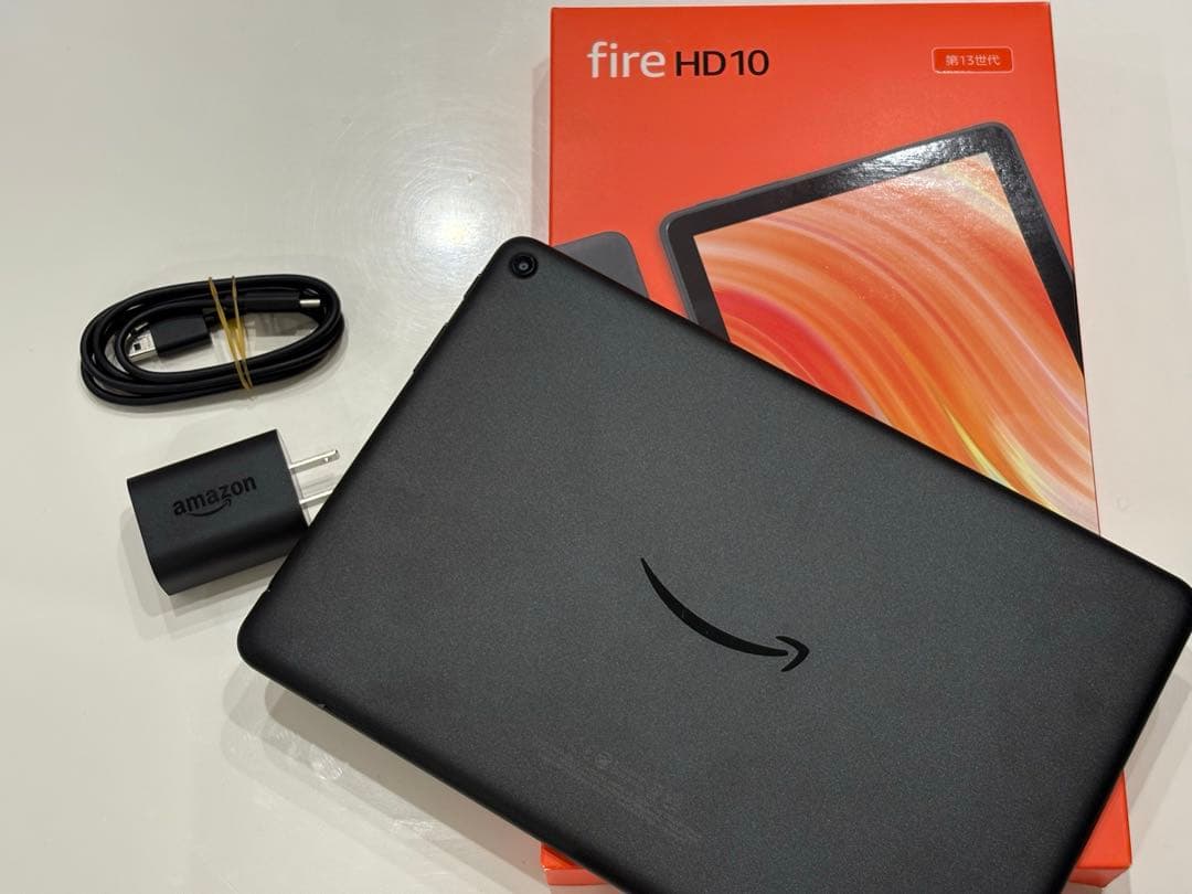Amazon fire HD 10 タブレット 本体　ケース付き