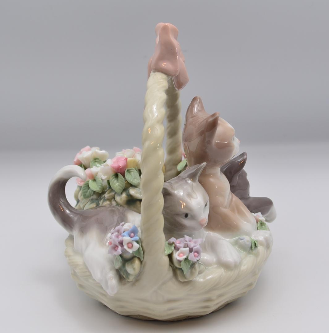 かごの中の3匹の仔猫　＃1444　★リヤドロ　スペイン　光沢仕上げ　ヴィンテージ