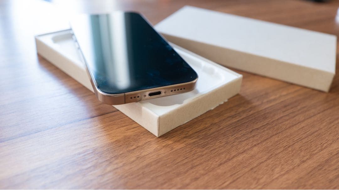 Apple iPhone 16 Pro ゴールド 箱付き