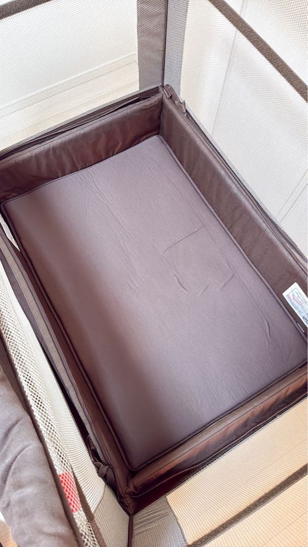 ちゅん　アップリカ　ココネルエアー　ベビーベッド　リッチブラウン