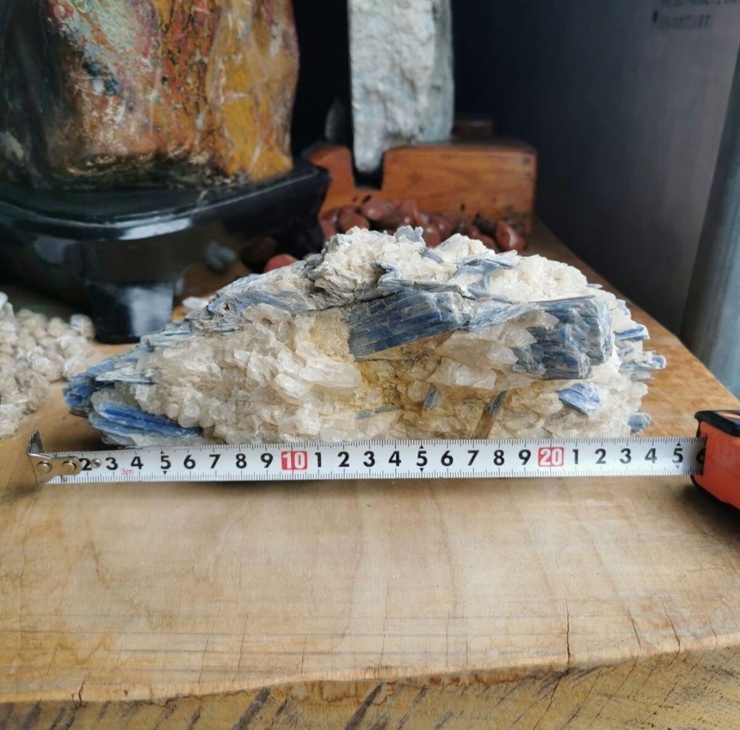 カイヤナイト　2キロ　鑑賞石　石 置物　オブジェ　インテリア