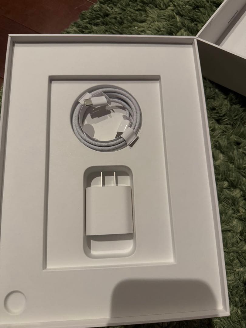 iPad 11インチ　A16 128