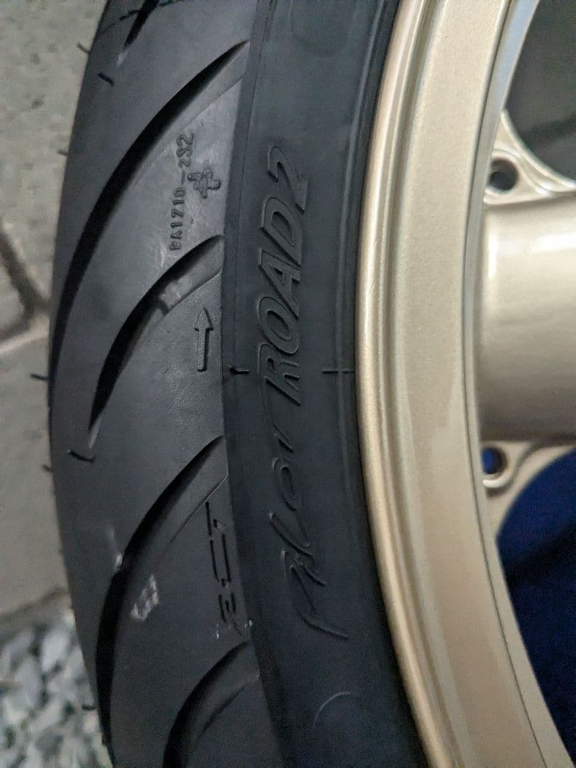 ぐ*し様 ZRX1100 1200 ホイール　塗装後未使用　タイヤ未使用　ミシュ