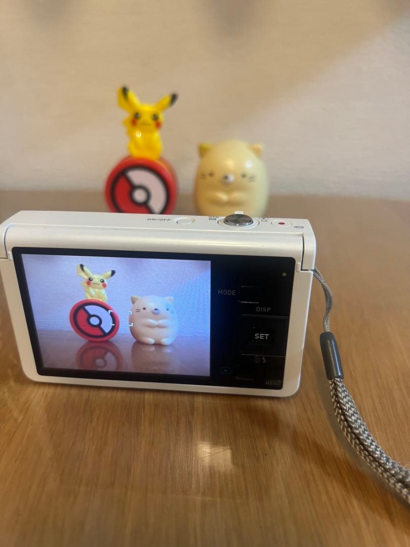 極美品CASIO EXILIM EX-ZR50 白 自撮り Wi-Fi デジカメ